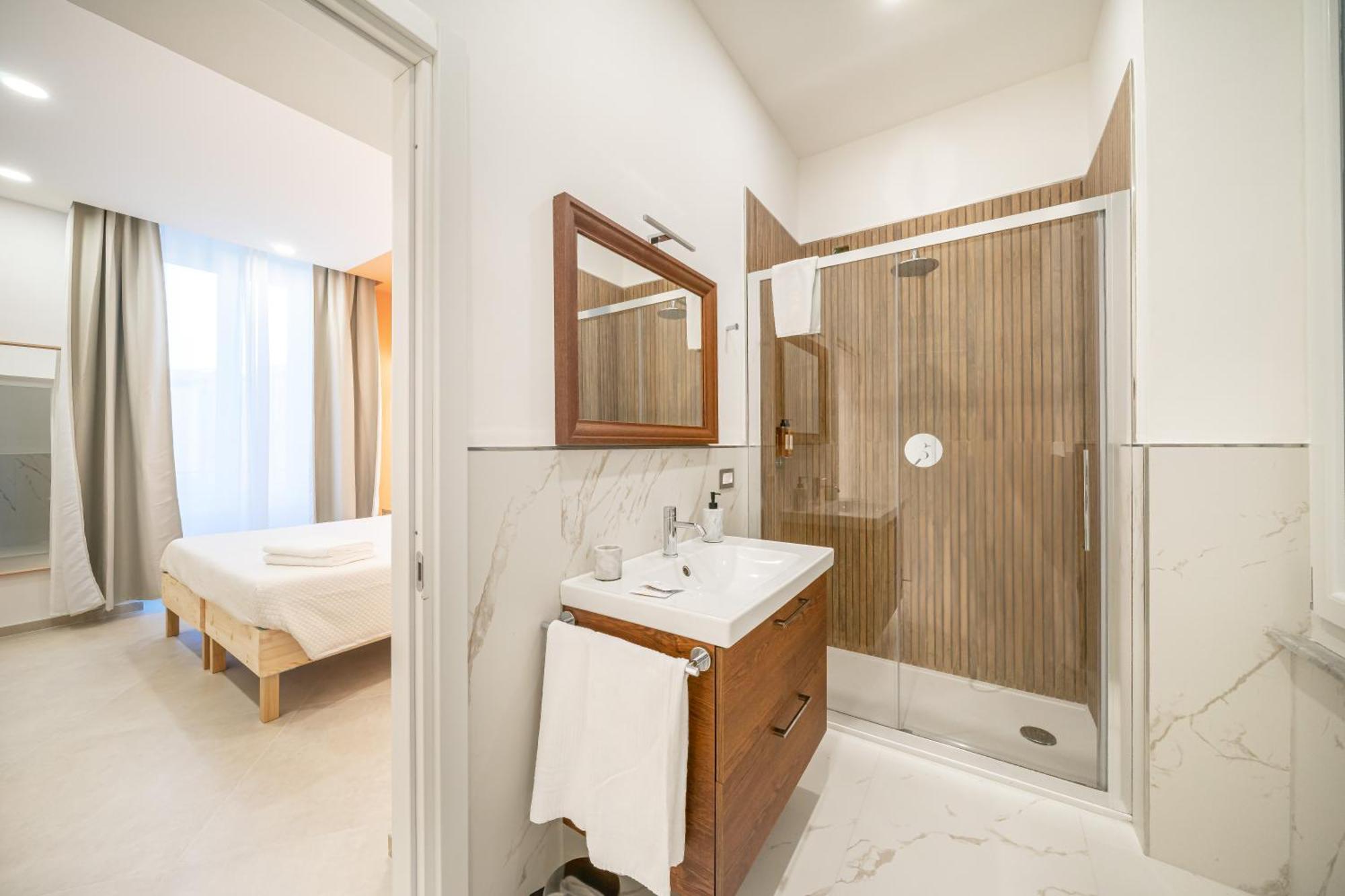 6Th Land - Rent Rooms Affittacamere 斯培西亚 外观 照片